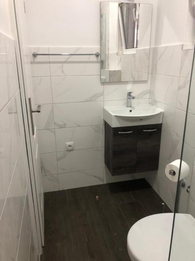 Rooms And Apartments Emily Сплит Екстериор снимка