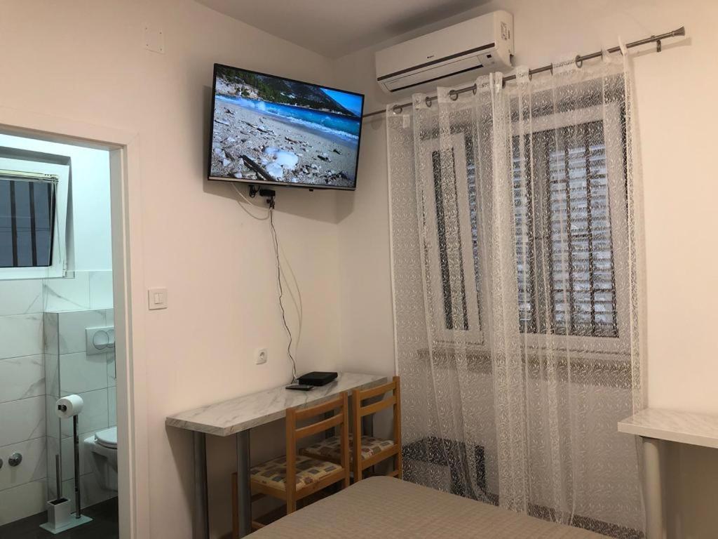 Rooms And Apartments Emily Сплит Екстериор снимка