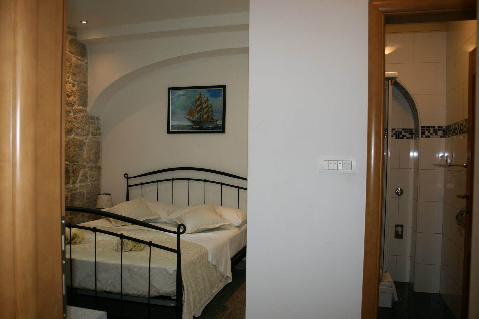 Rooms And Apartments Emily Сплит Екстериор снимка
